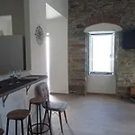 Angelouda's House - Traditional Stone 2 Bedroom In Center بيت للعطل *