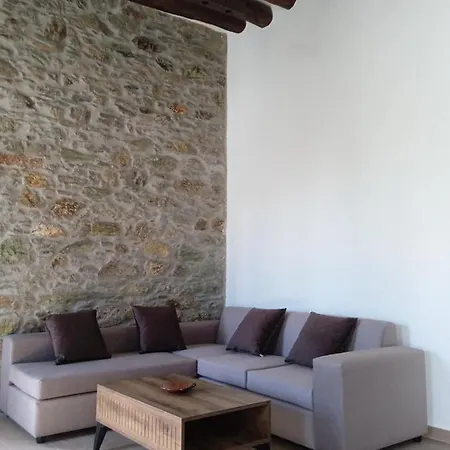 Tatil Evi Angelouda's House - Traditional Stone 2 Bedroom In Center Karystos (Evia)