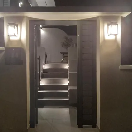 Angelouda's House - 2br - 2 υπνοδωμάτια, Center בית נופש קריסטוס