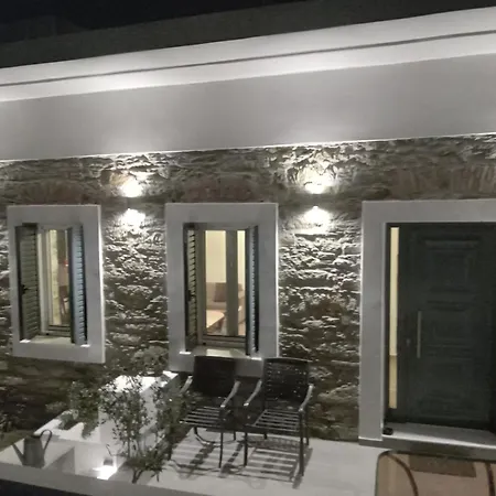 بيت للعطل Angelouda's House - Traditional Stone 2 Bedroom In Center *