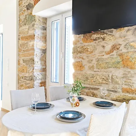 Angelouda's House - Traditional Stone 2 Bedroom In Center Karystos (Evia)