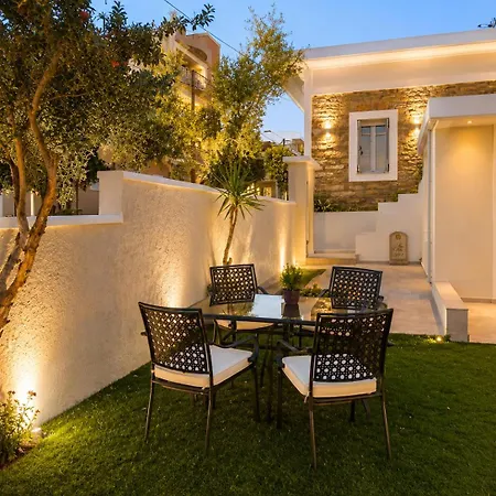 Angelouda's House - Traditional Stone 2 Bedroom In Center Ferienhaus *